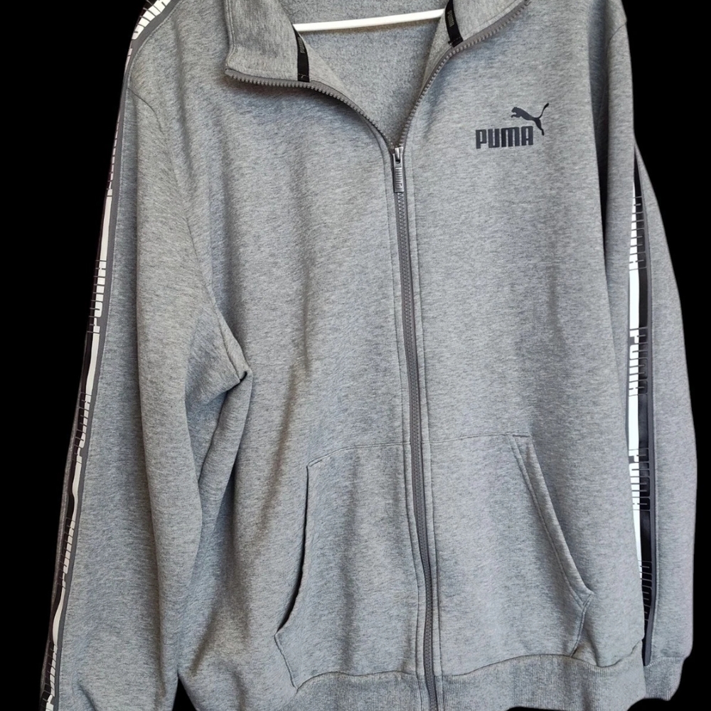 Puma Gray Performance Jacket with Full Zip and Athletic Design
